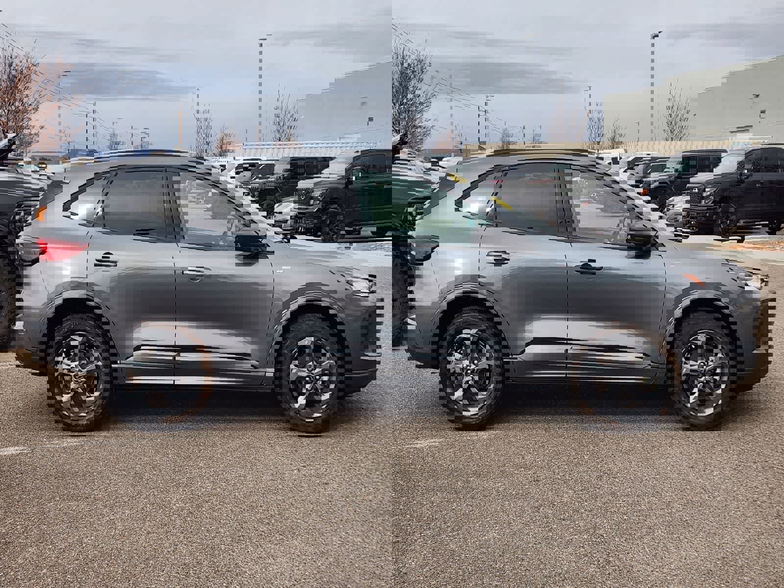 Used 2023 Ford Escape ST-Line image 7