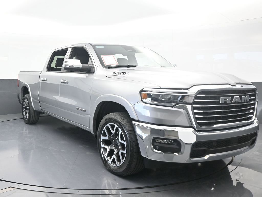 Used 2025 RAM 1500 Laramie image 9