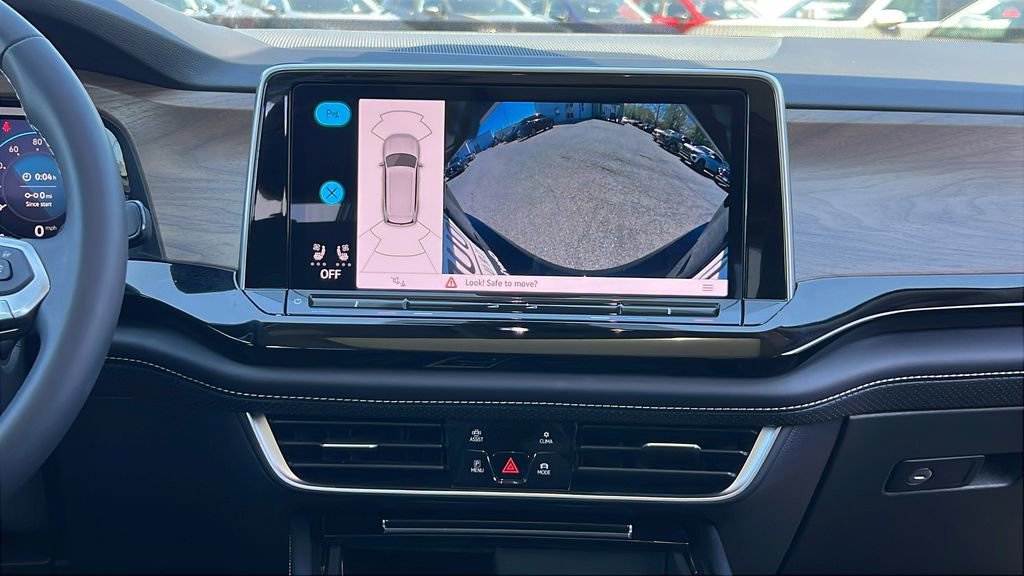 Used 2024 Volkswagen Atlas SE image 24