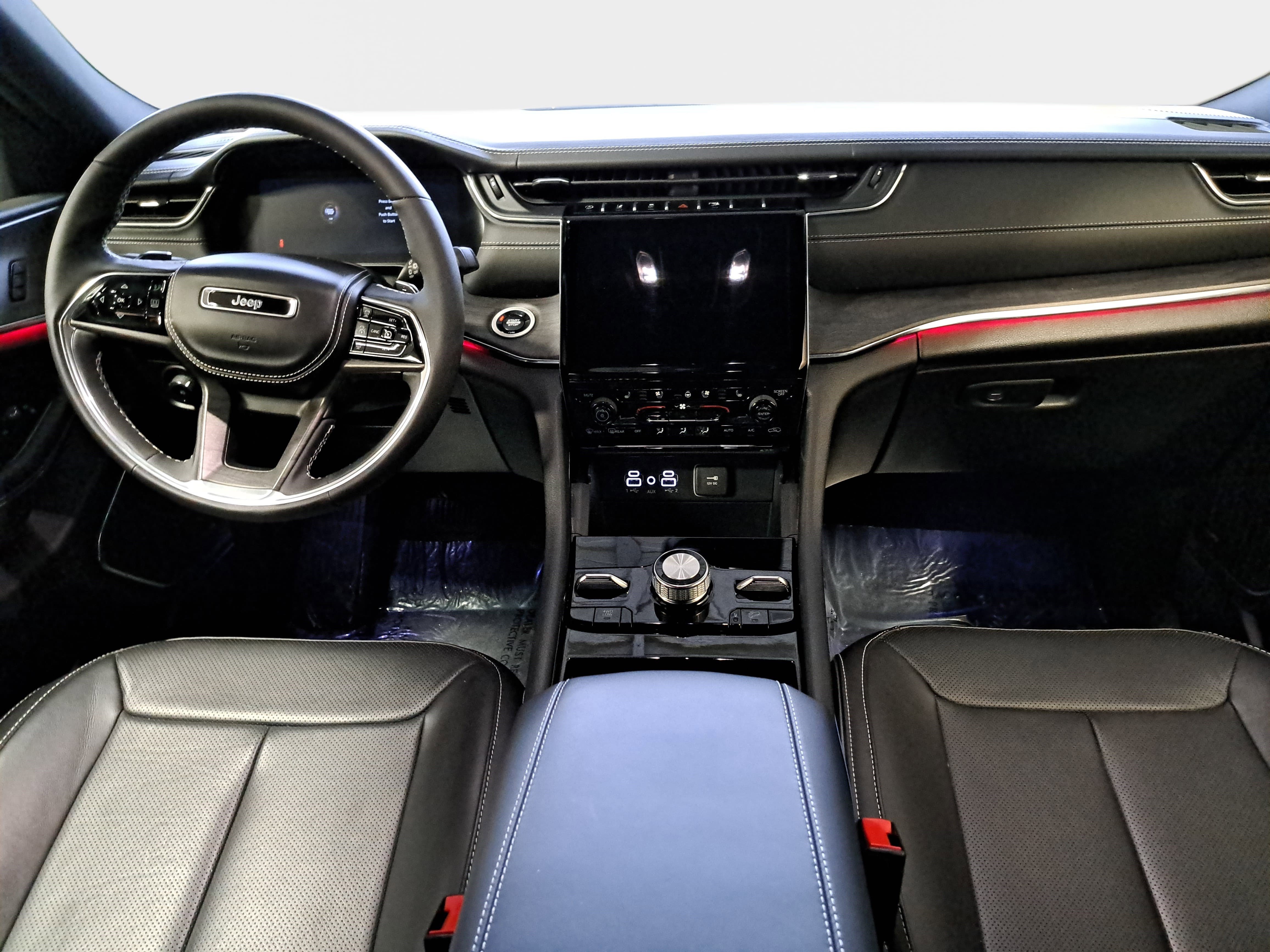 Used 2024 Jeep Grand Cherokee L Overland w/ Trailer Tow Package image 9