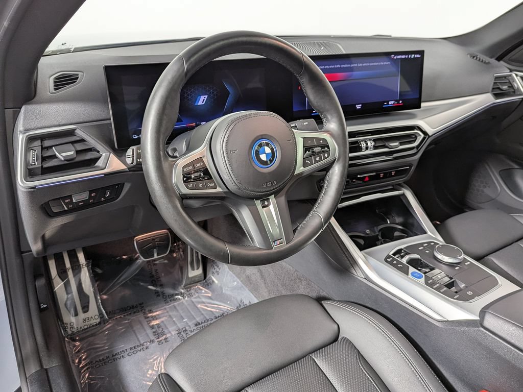 Used 2023 BMW i4 eDrive40 w/ M Sport Package RWD image 18