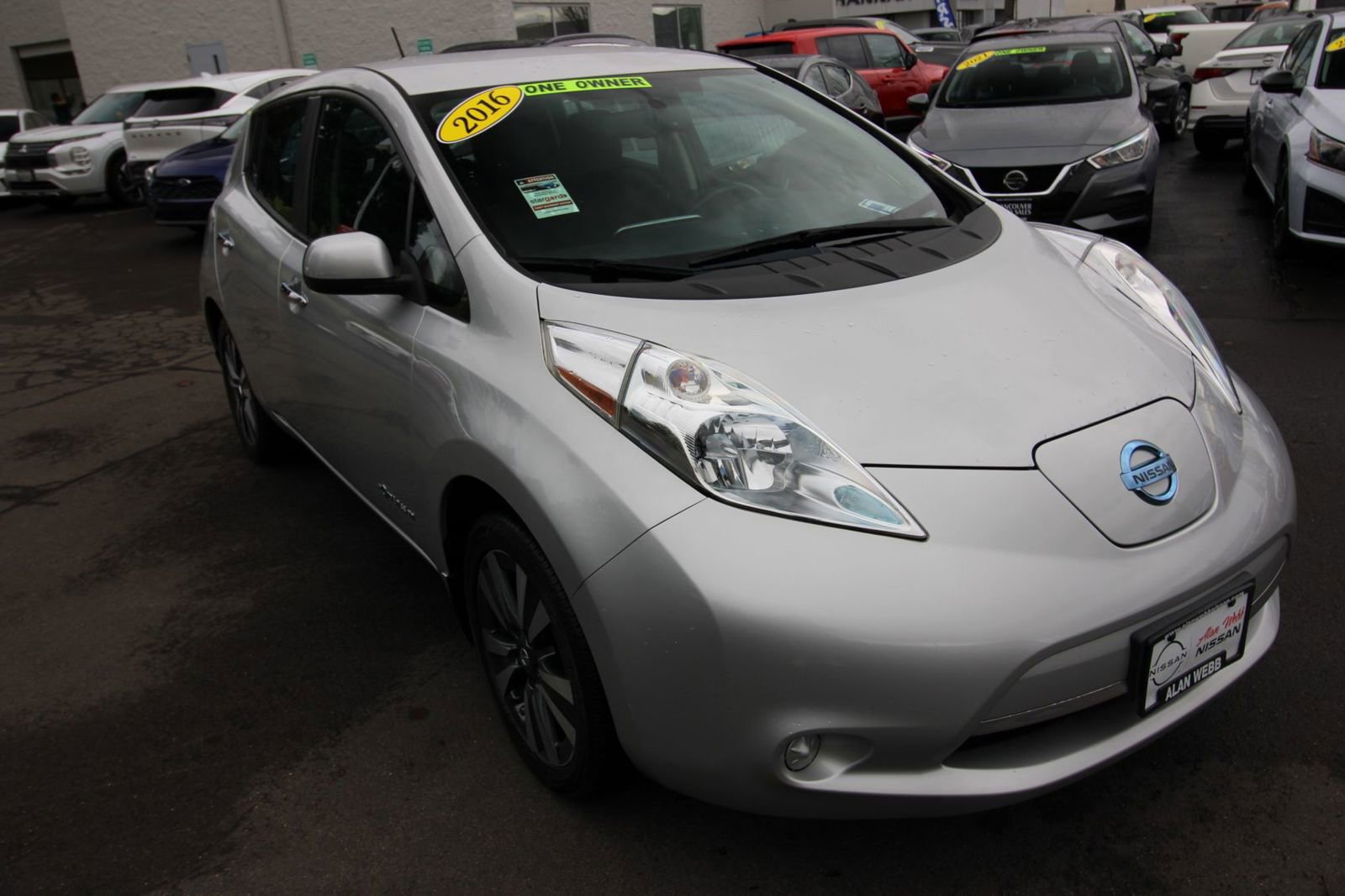 Used 2016 Nissan Leaf SV