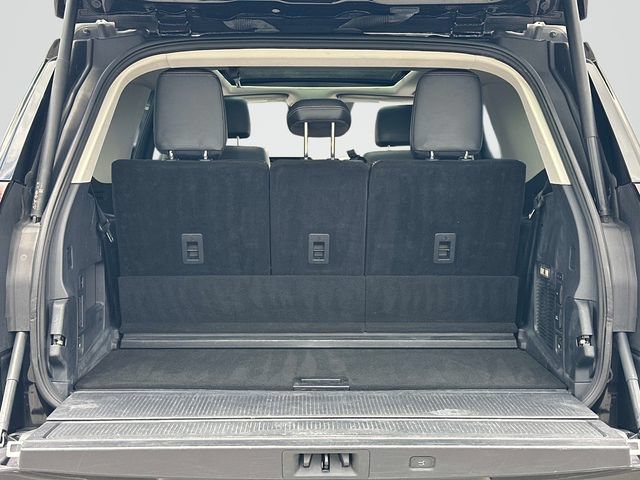 Used 2025 Ford Expedition Platinum AWD/4WD image 19