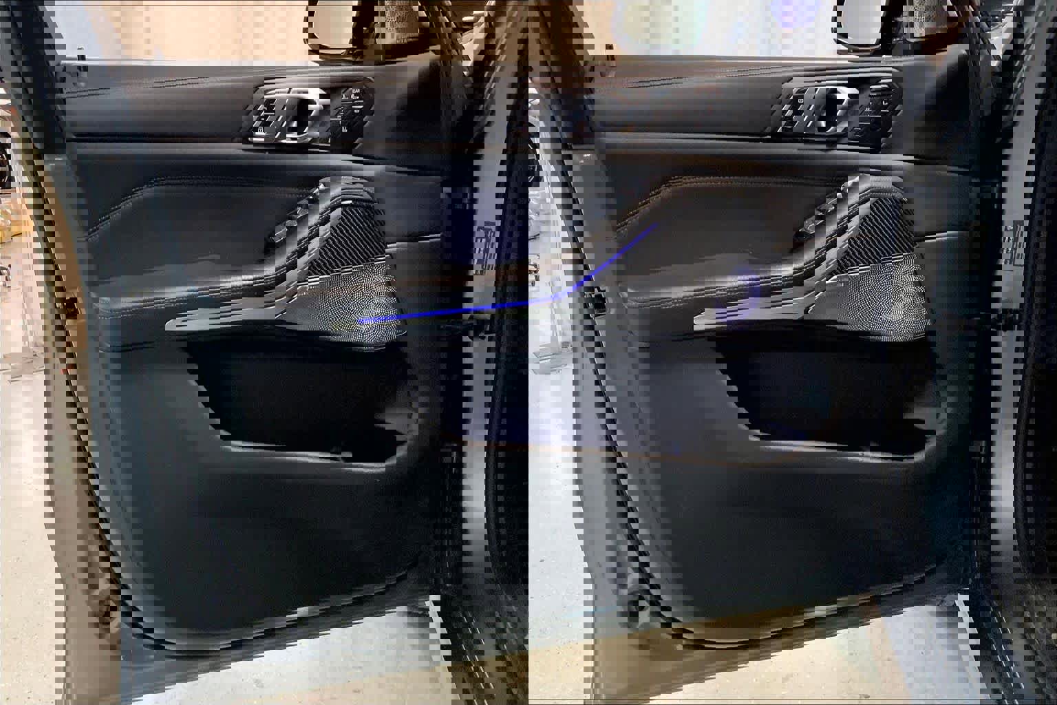 Used 2023 BMW X7 M60i w/ Executive Package AWD/4WD image 22