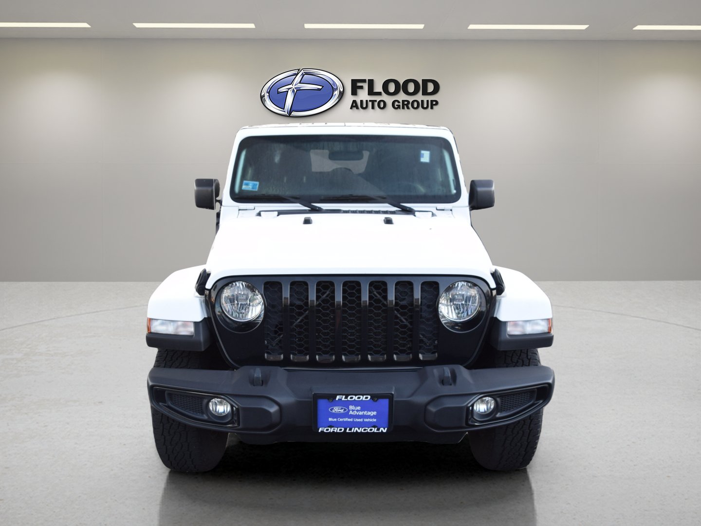 Used 2021 Jeep Gladiator Sport AWD/4WD image 2