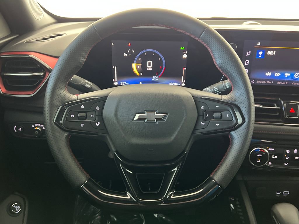 Used 2025 Chevrolet TrailBlazer RS w/ Convenience Package FWD image 16