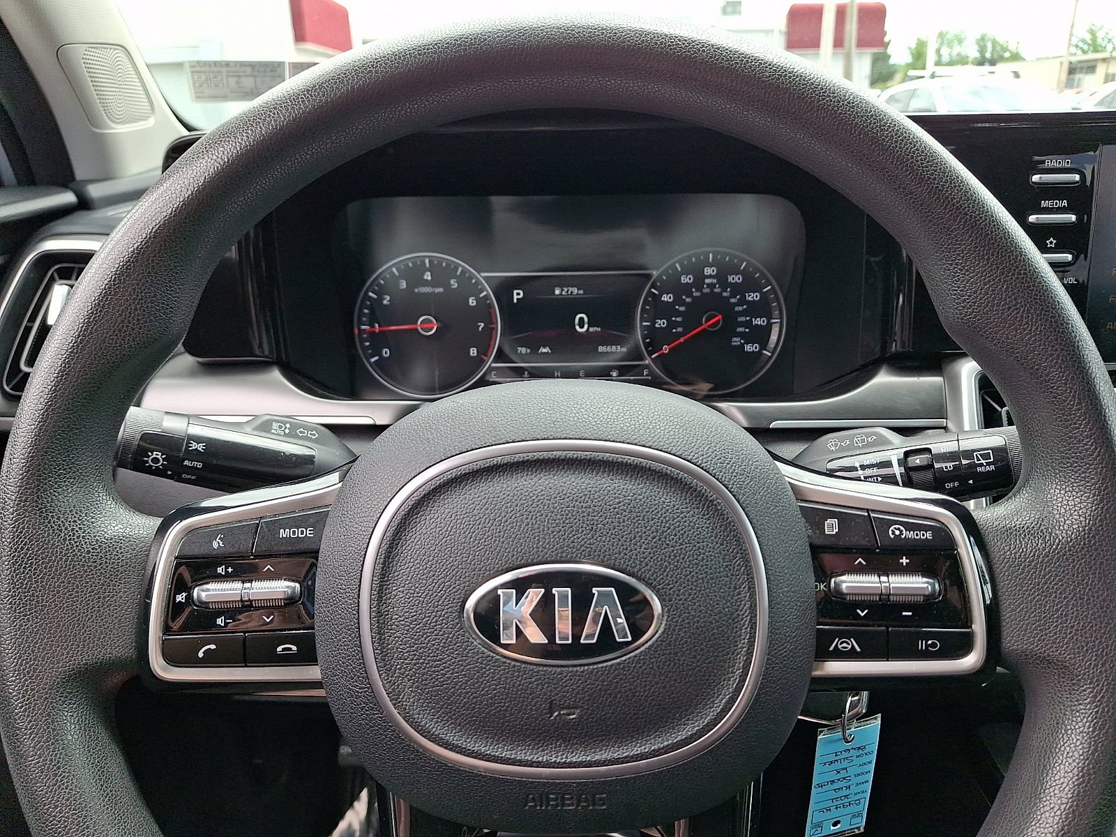 Used 2021 Kia Sorento LX AWD/4WD image 18