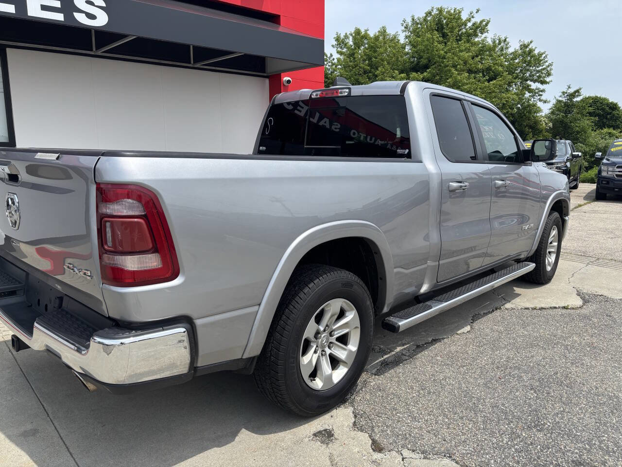 Used 2019 RAM 1500 Laramie image 15