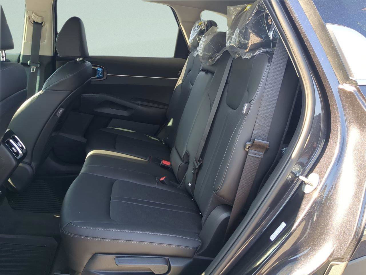 New 2026 Kia Sorento S image 9