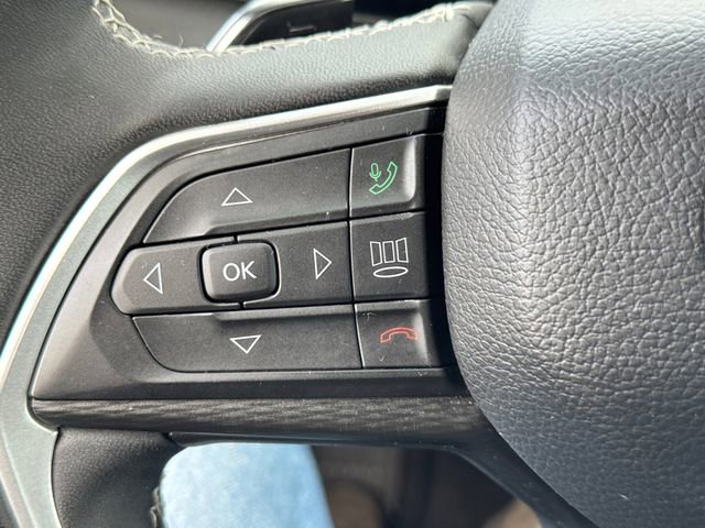 Used 2023 Jeep Grand Cherokee Altitude image 23