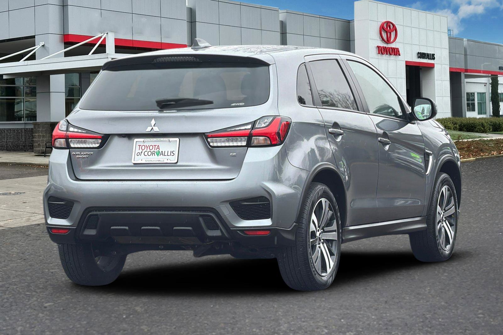 Used 2024 Mitsubishi Outlander Sport SE image 4