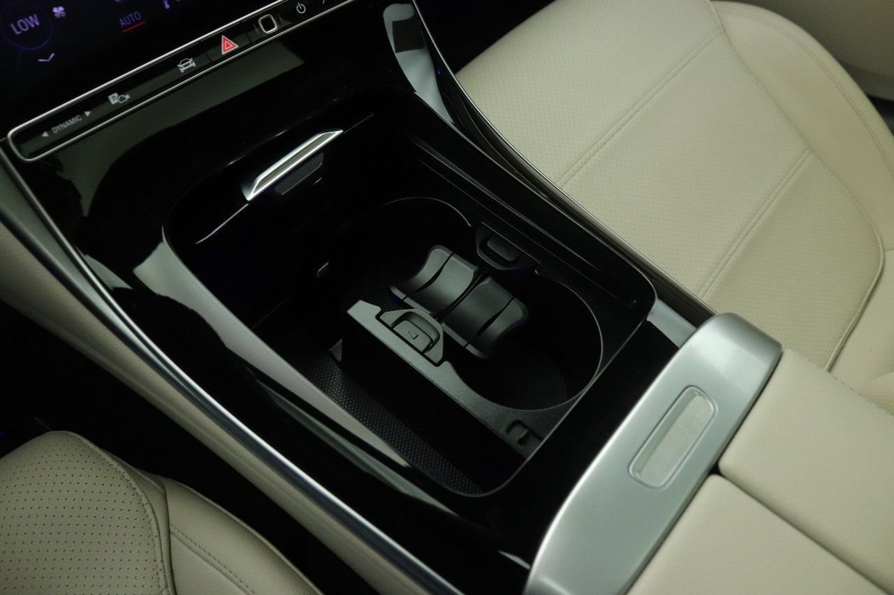 Certified 2024 Mercedes-Benz C 300 Sedan image 15