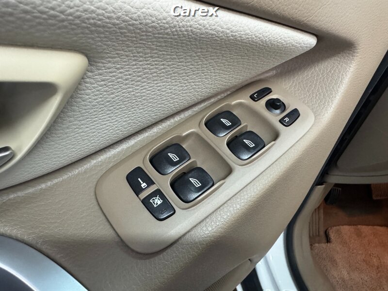 Used 2013 Volvo XC90 3.2 FWD image 34
