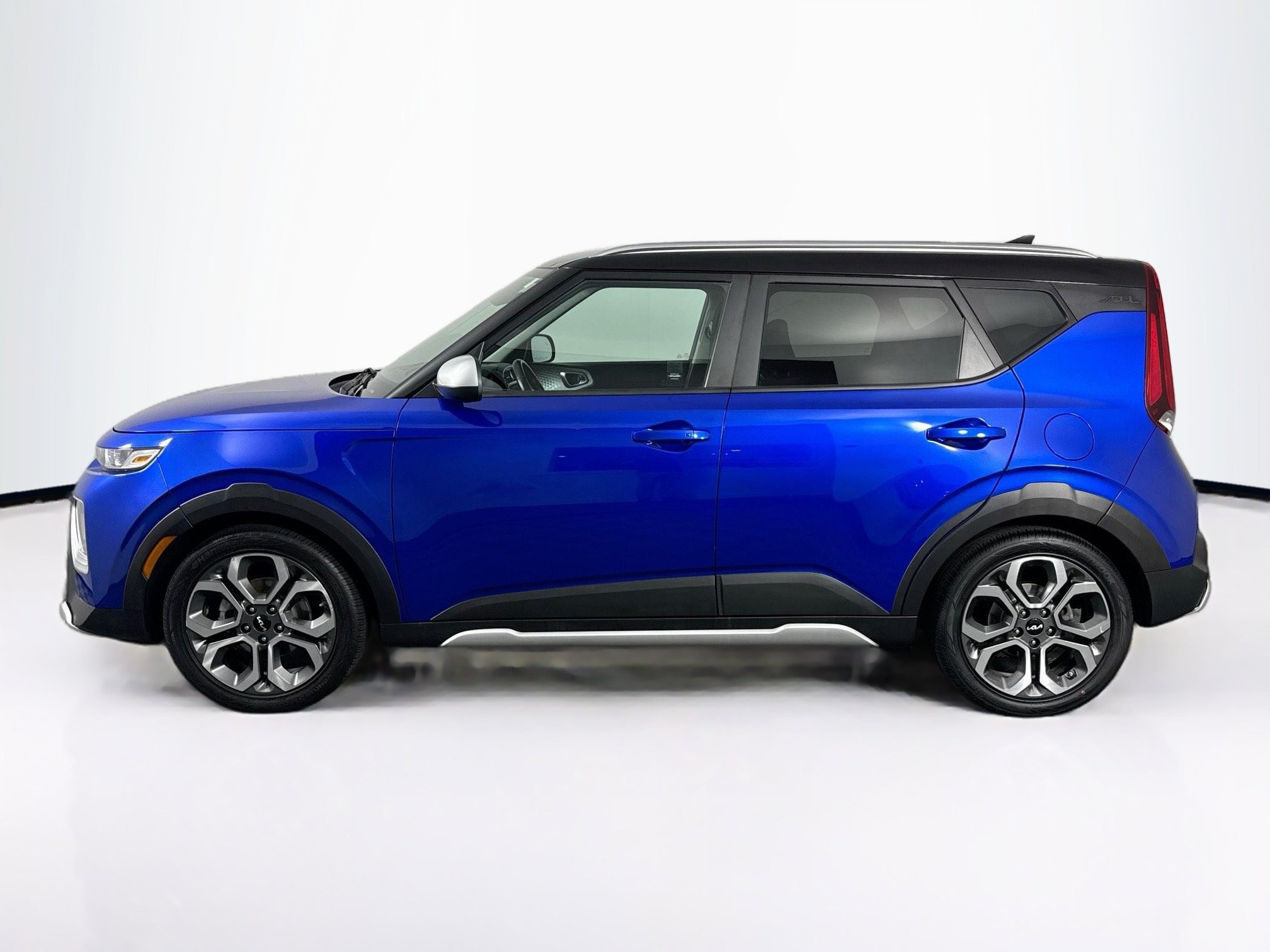 Used 2022 Kia Soul X-Line FWD image 7