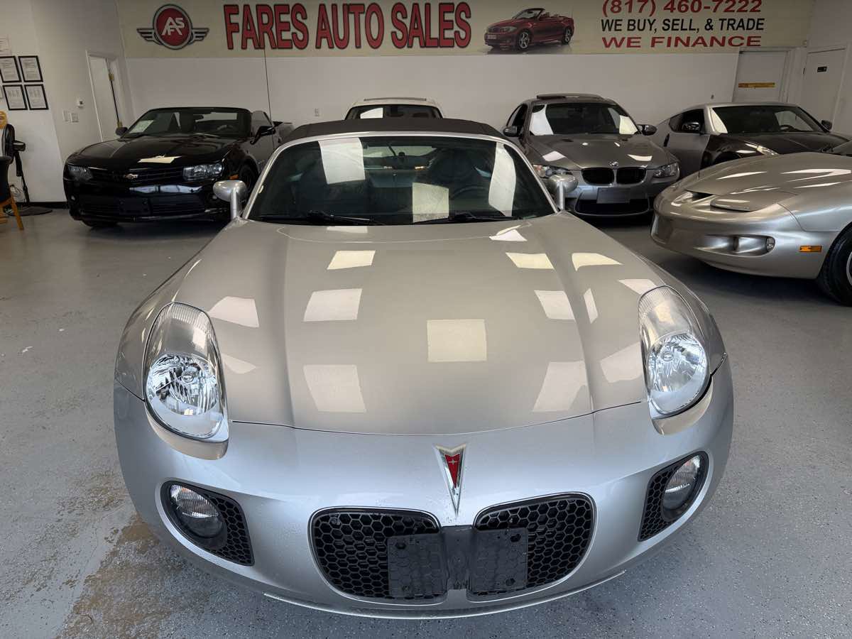 Used 2007 Pontiac Solstice GXP w/ Premium Package RWD image 10