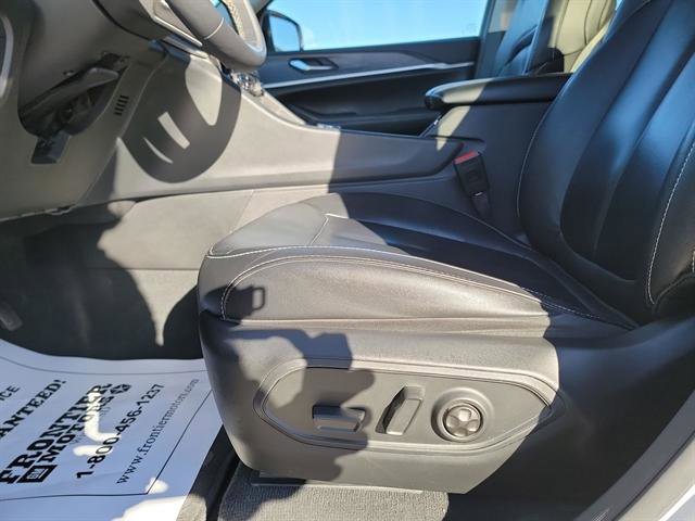 Used 2023 Jeep Grand Cherokee Limited image 12