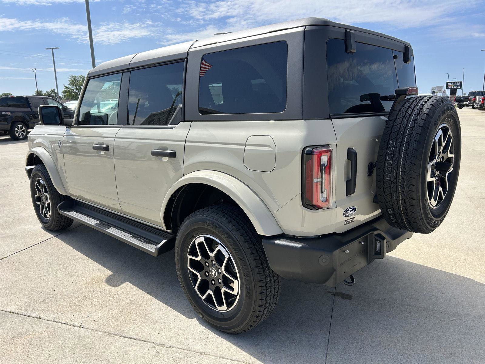 New 2026 Ford Bronco Outer Banks AWD/4WD image 37