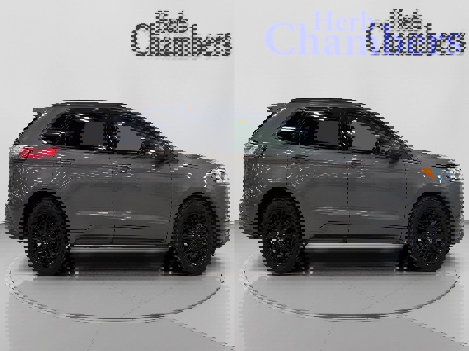 Used 2022 Ford Edge ST-Line image 2