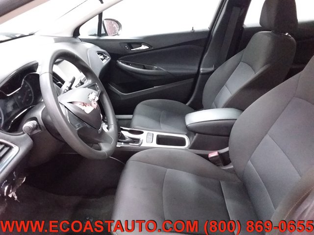 Used 2018 Chevrolet Cruze LS FWD image 10