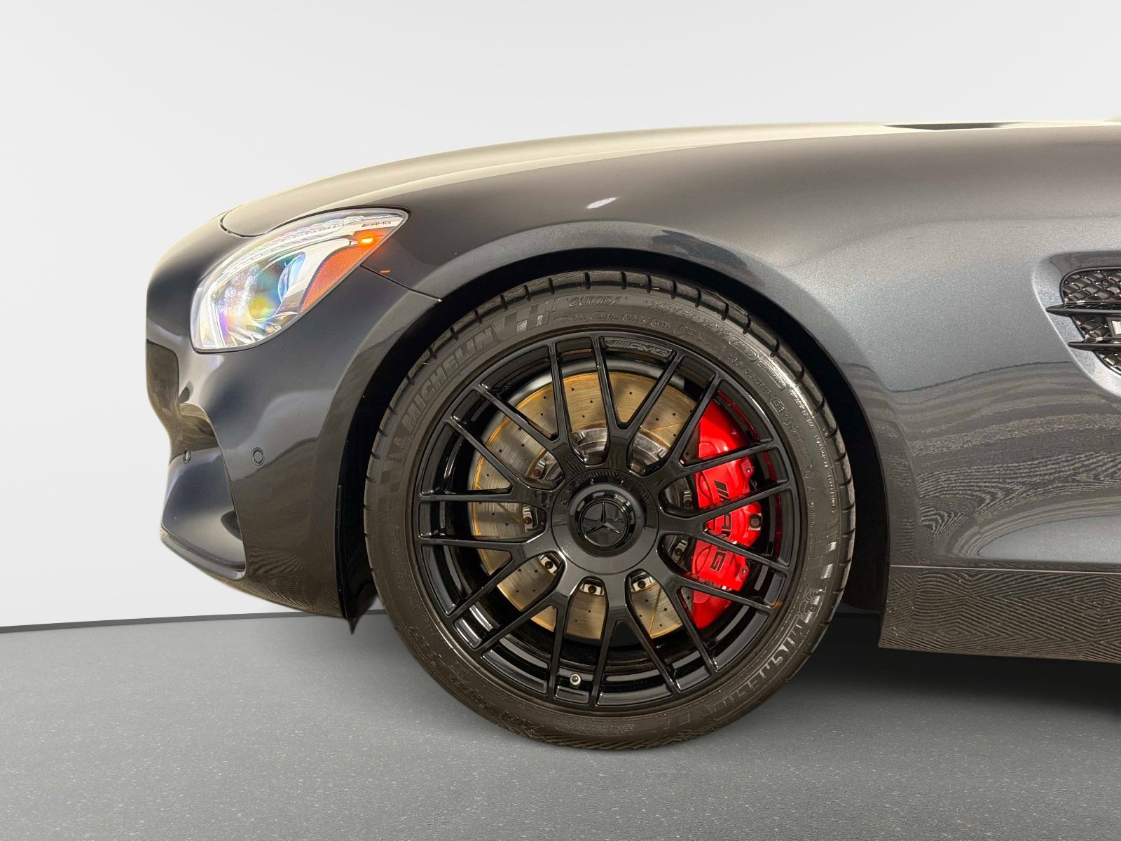 Used 2017 Mercedes-Benz AMG GT S image 13