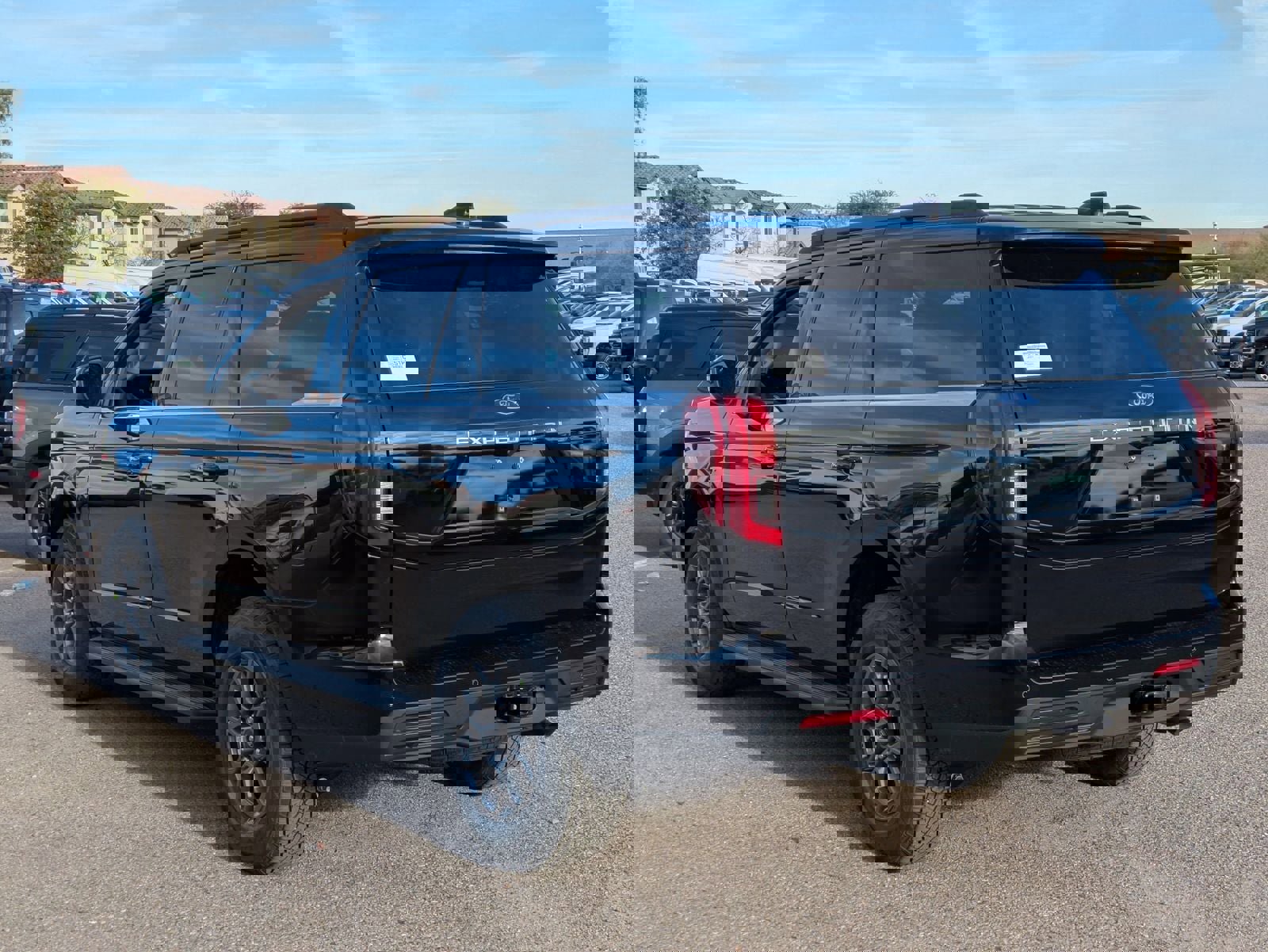 New 2026 Ford Expedition XL AWD/4WD image 3