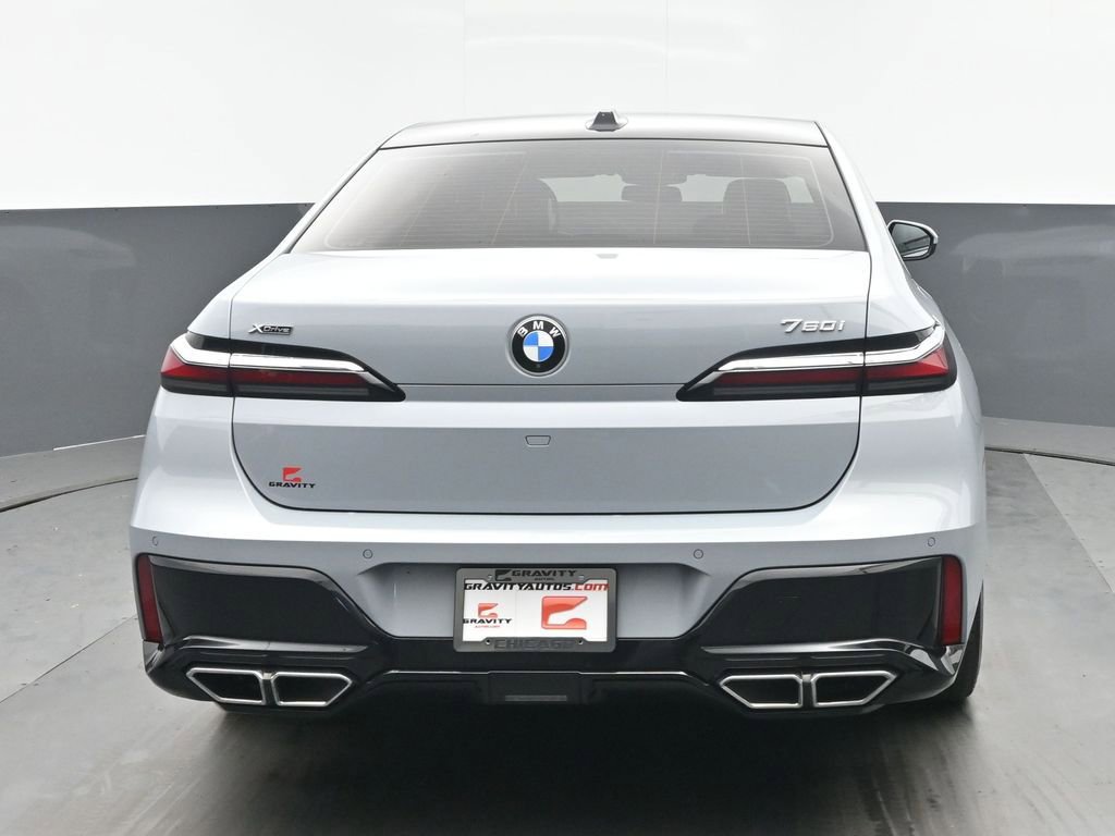 Used 2023 BMW 760i xDrive image 4