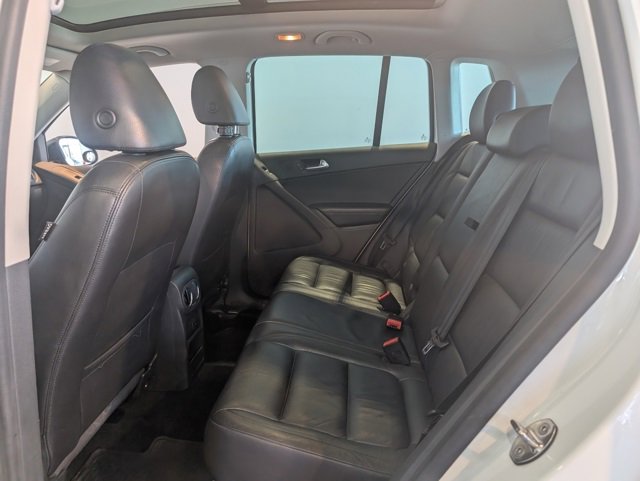 Used 2017 Volkswagen Tiguan Sport image 21