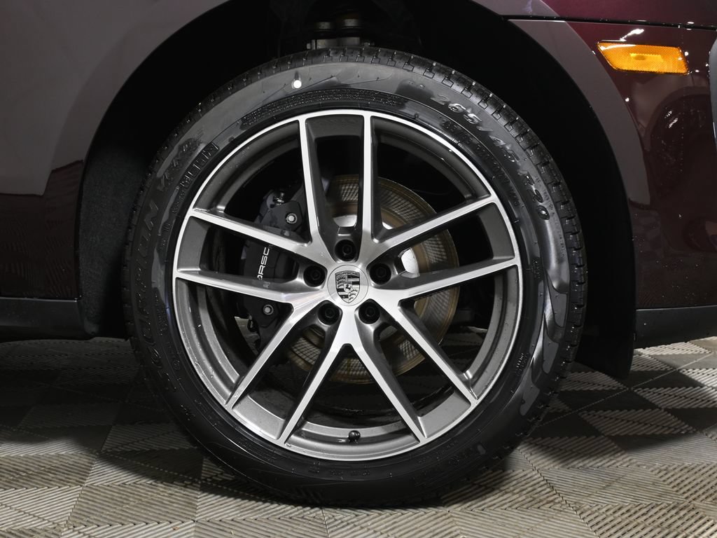 Used 2026 Porsche Macan AWD/4WD image 12