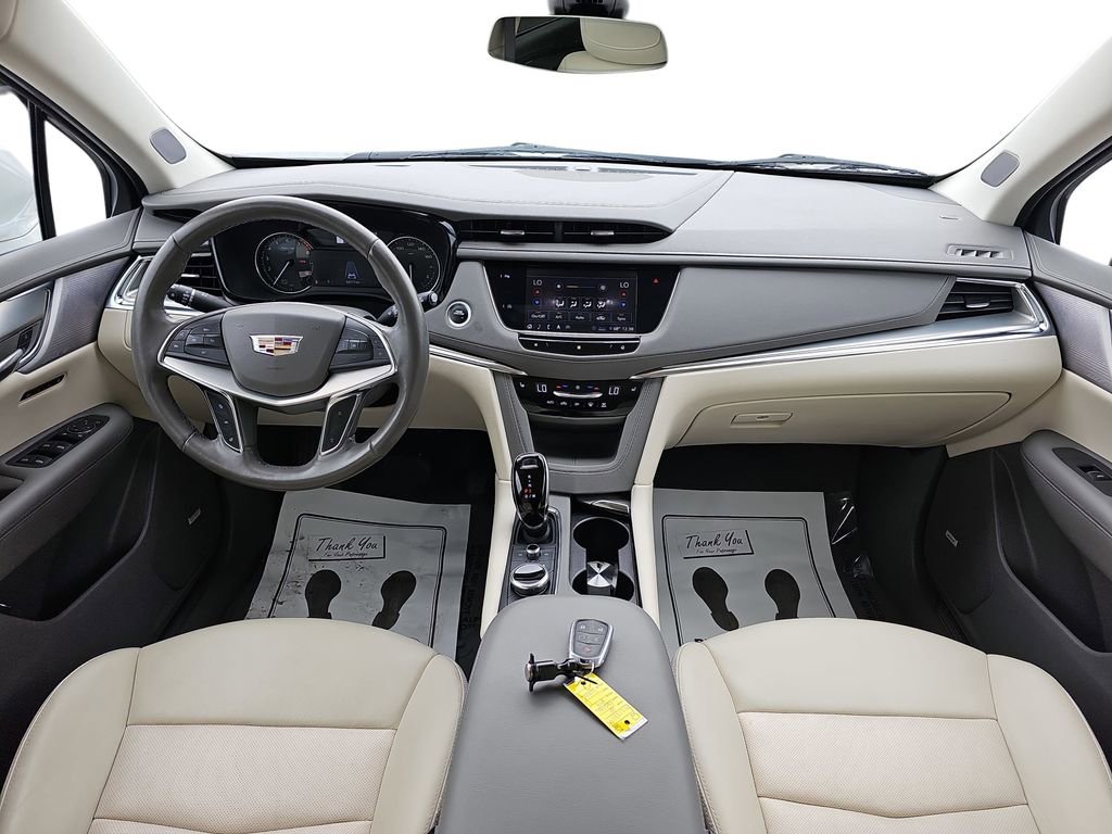 Used 2020 Cadillac XT5 Premium Luxury w/ LPO, Floor Liner Package image 12
