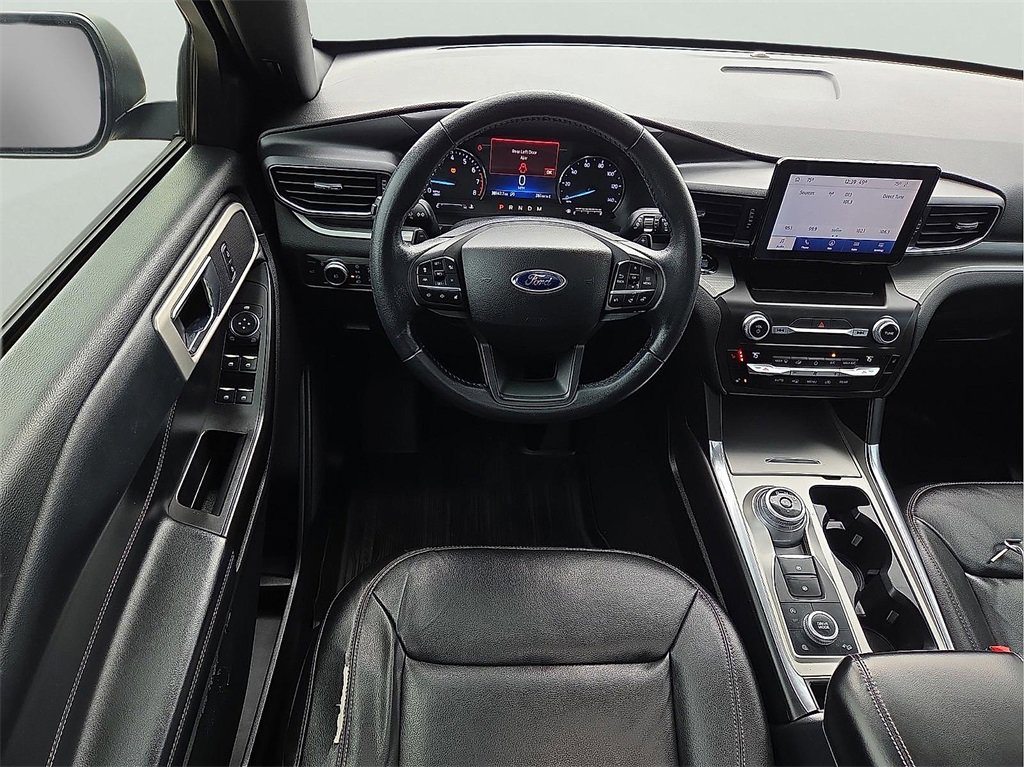 Used 2020 Ford Explorer XLT w/ Equipment Group 202A image 11