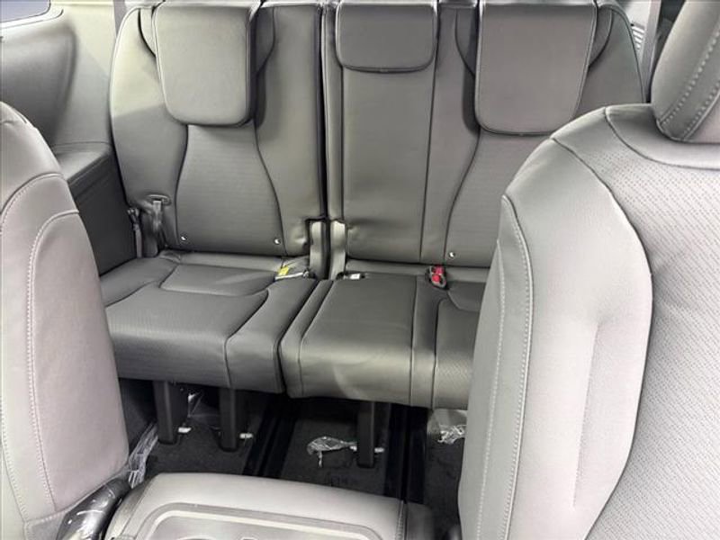 New 2026 Kia Carnival SX Prestige image 14