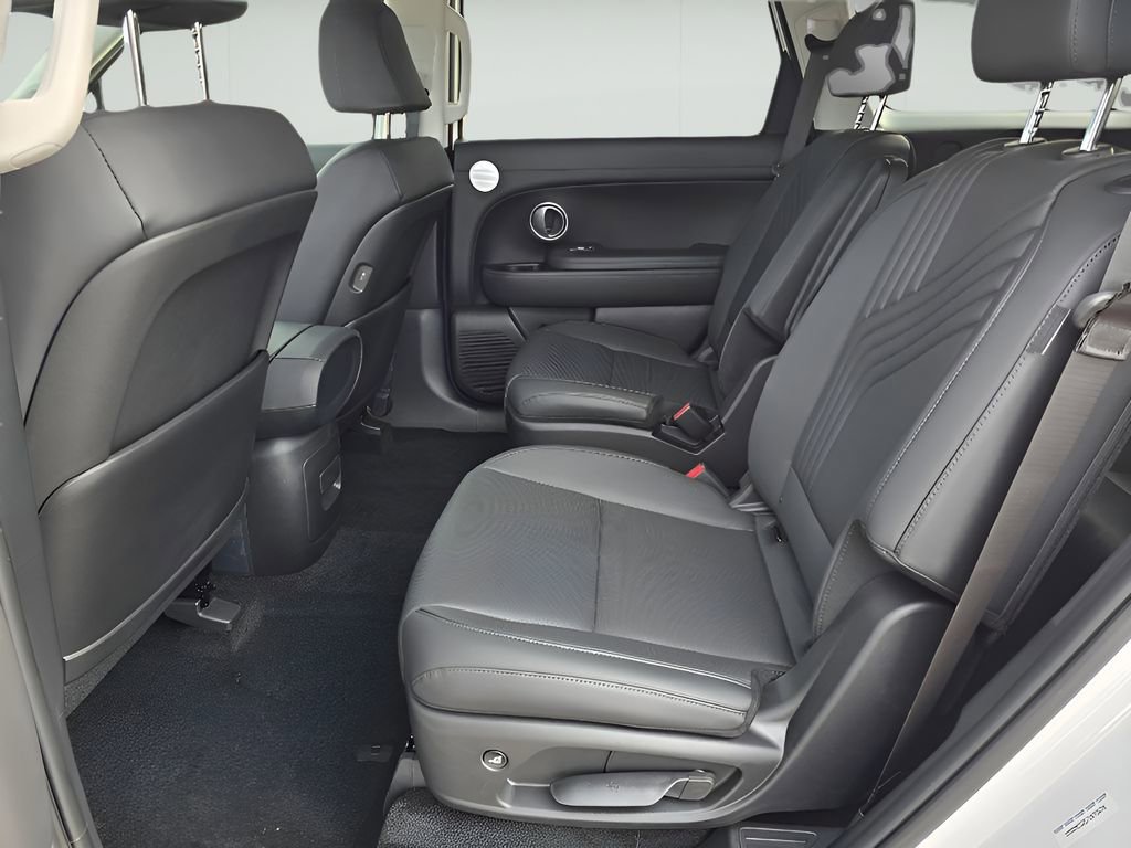 Used 2026 Hyundai Palisade SEL image 11