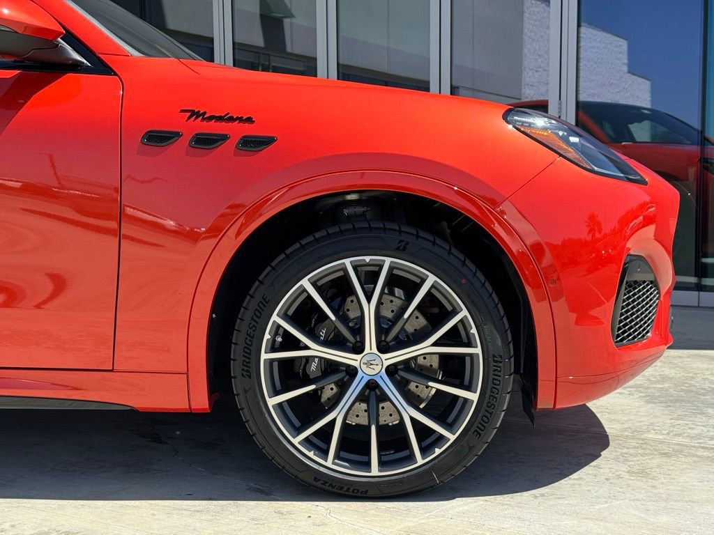 New 2026 Maserati Grecale Modena image 9
