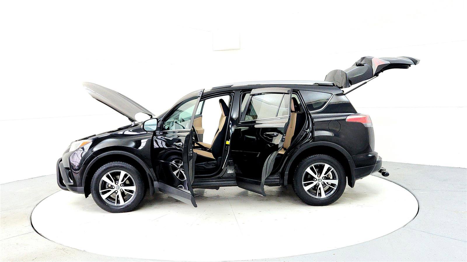 Used 2017 Toyota RAV4 XLE w/ Plus Extra Value Package image 10