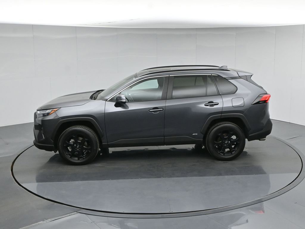 Used 2022 Toyota RAV4 XLE Premium AWD/4WD image 46
