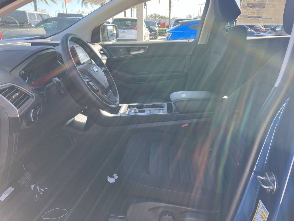 New 2024 Ford Edge SE w/ Black Appearance Package AWD/4WD image 23
