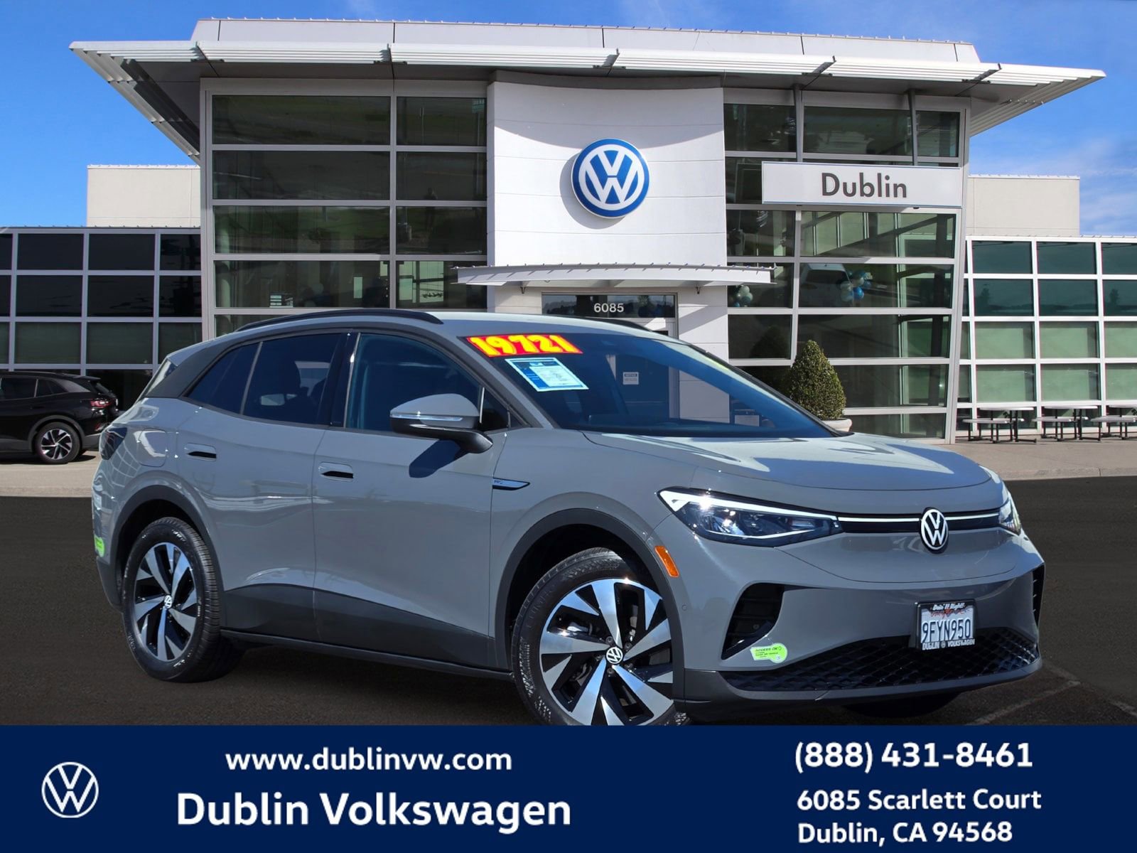 Used 2023 Volkswagen ID.4 Pro image 1