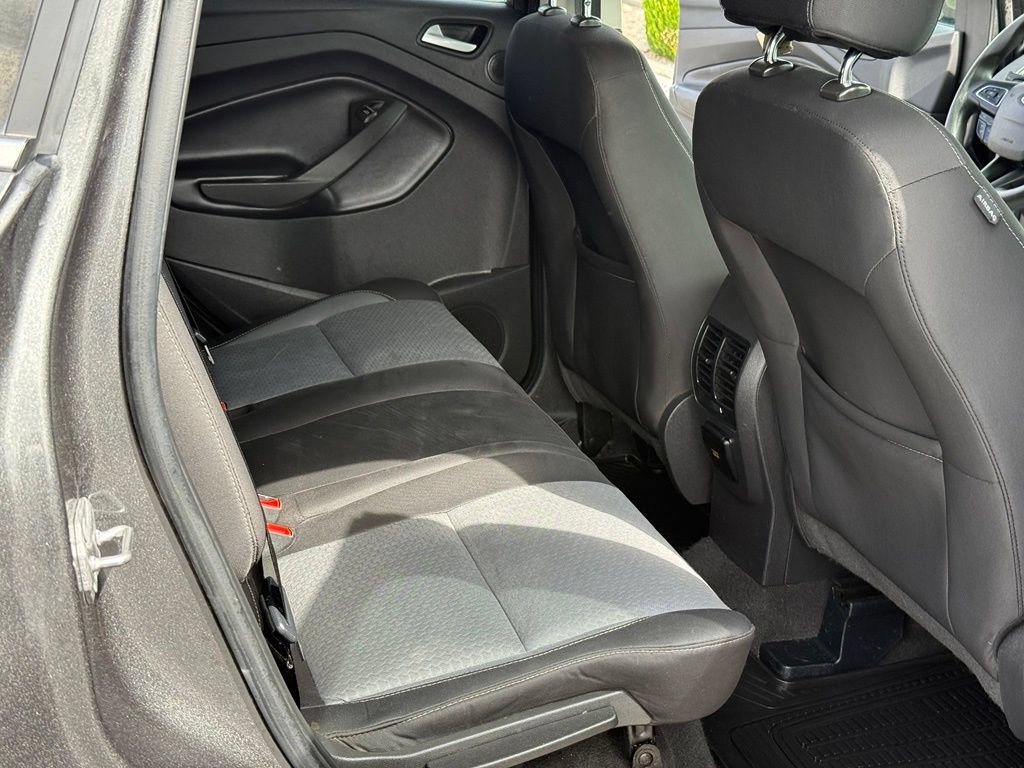 Used 2017 Ford Escape SE w/ Equipment Group 201A AWD/4WD image 11
