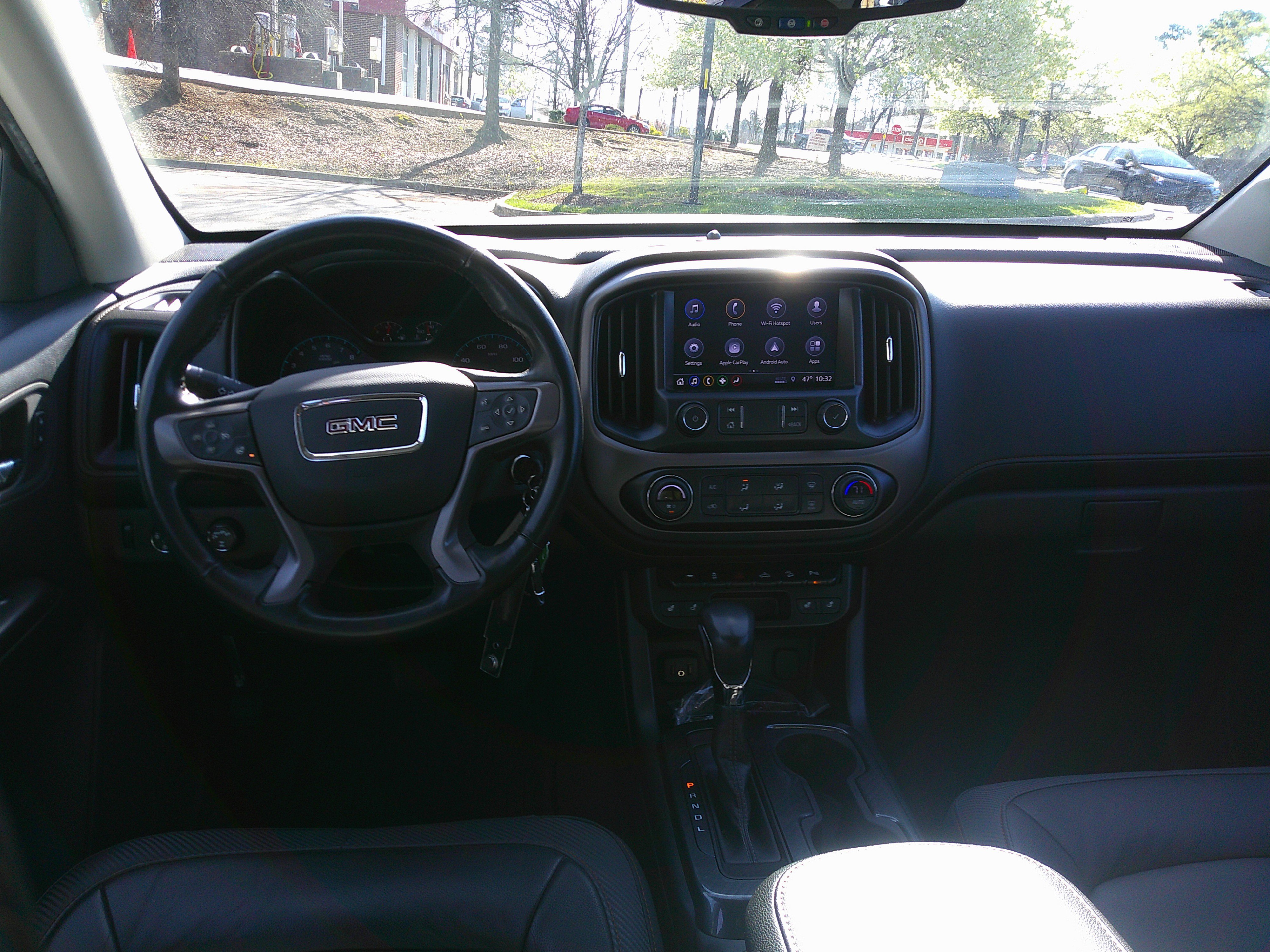 Used 2022 GMC Canyon AT4 image 29