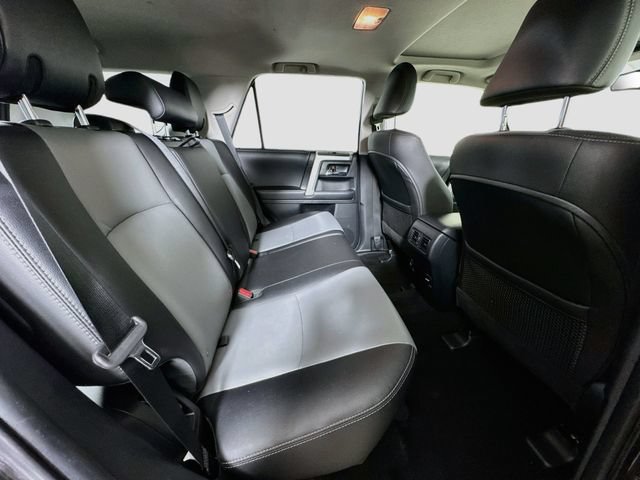 Used 2018 Toyota 4Runner SR5 Premium AWD/4WD image 29