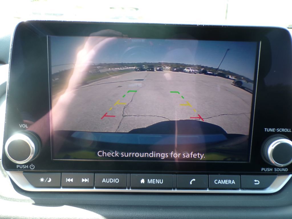 Used 2024 Nissan Rogue SV w/ SV Premium Package image 28