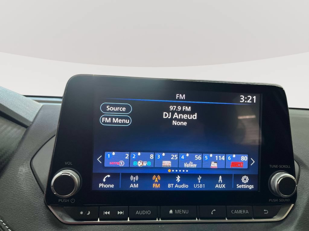 Used 2023 Nissan Sentra SV w/ All-Weather Package FWD image 18