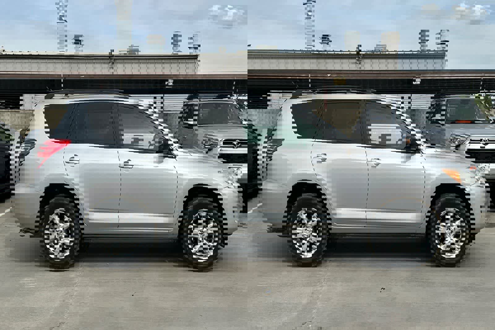 Used 2011 Toyota RAV4 2WD w/ Upgrade Value Pkg image 9