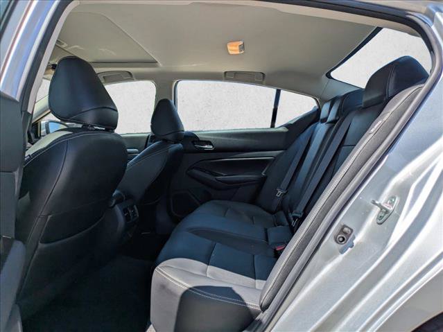 Used 2022 Nissan Altima 2.5 Platinum AWD/4WD image 14