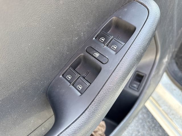 Used 2017 Volkswagen Jetta SE image 24