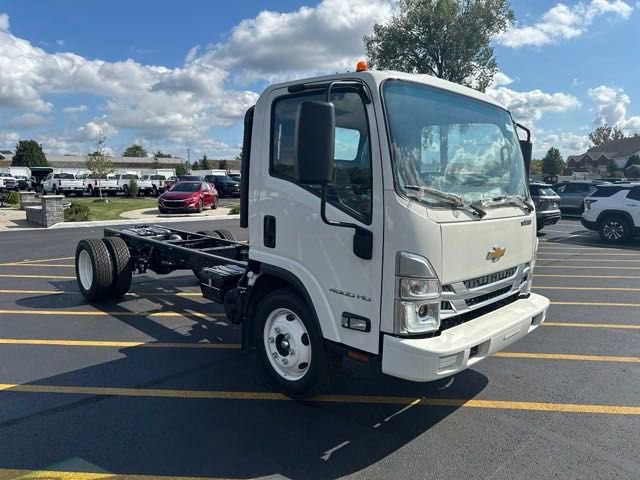 New 2024 Chevrolet Low Cab Forward image 7