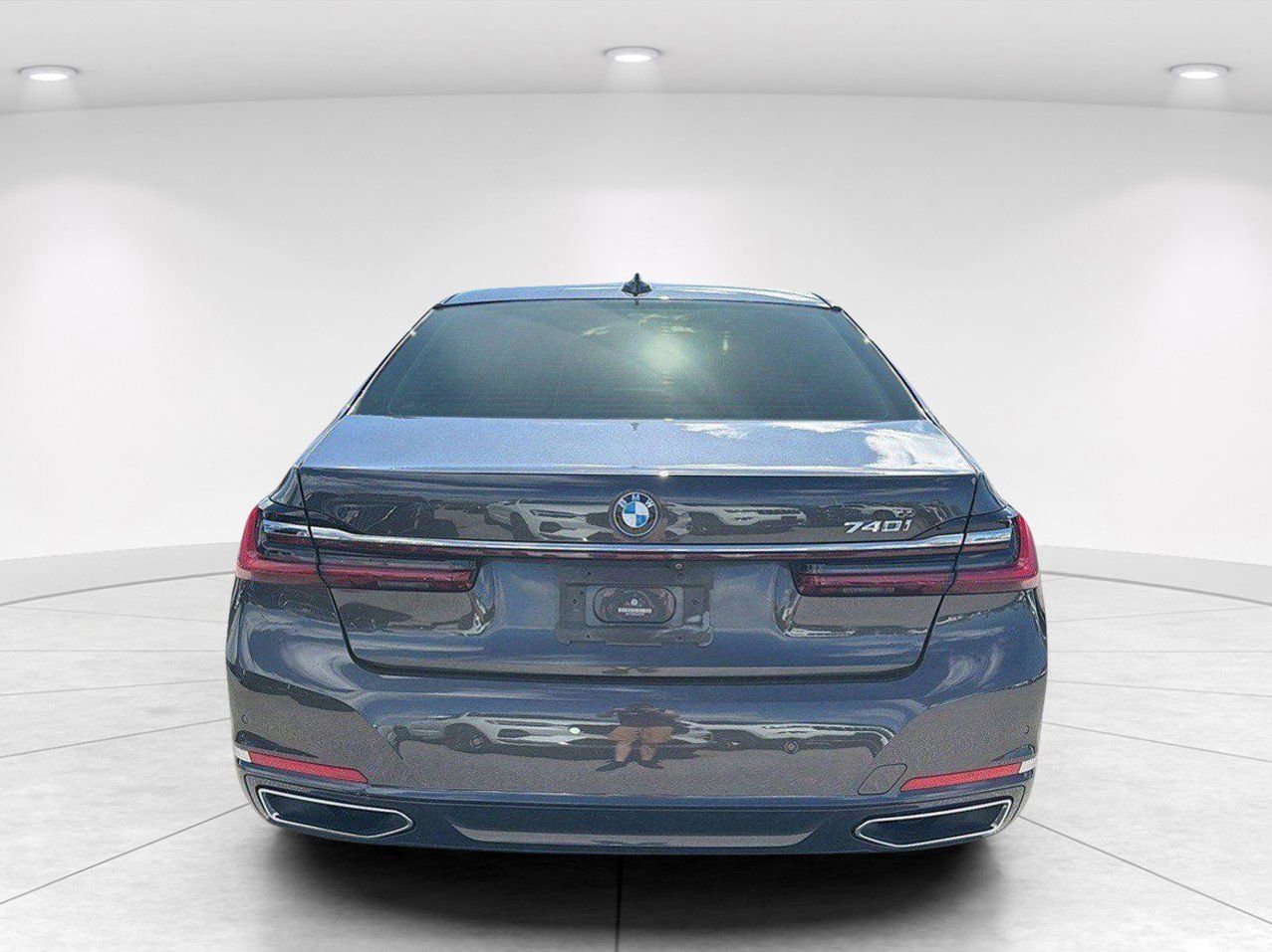 Used 2020 BMW 740i RWD image 5