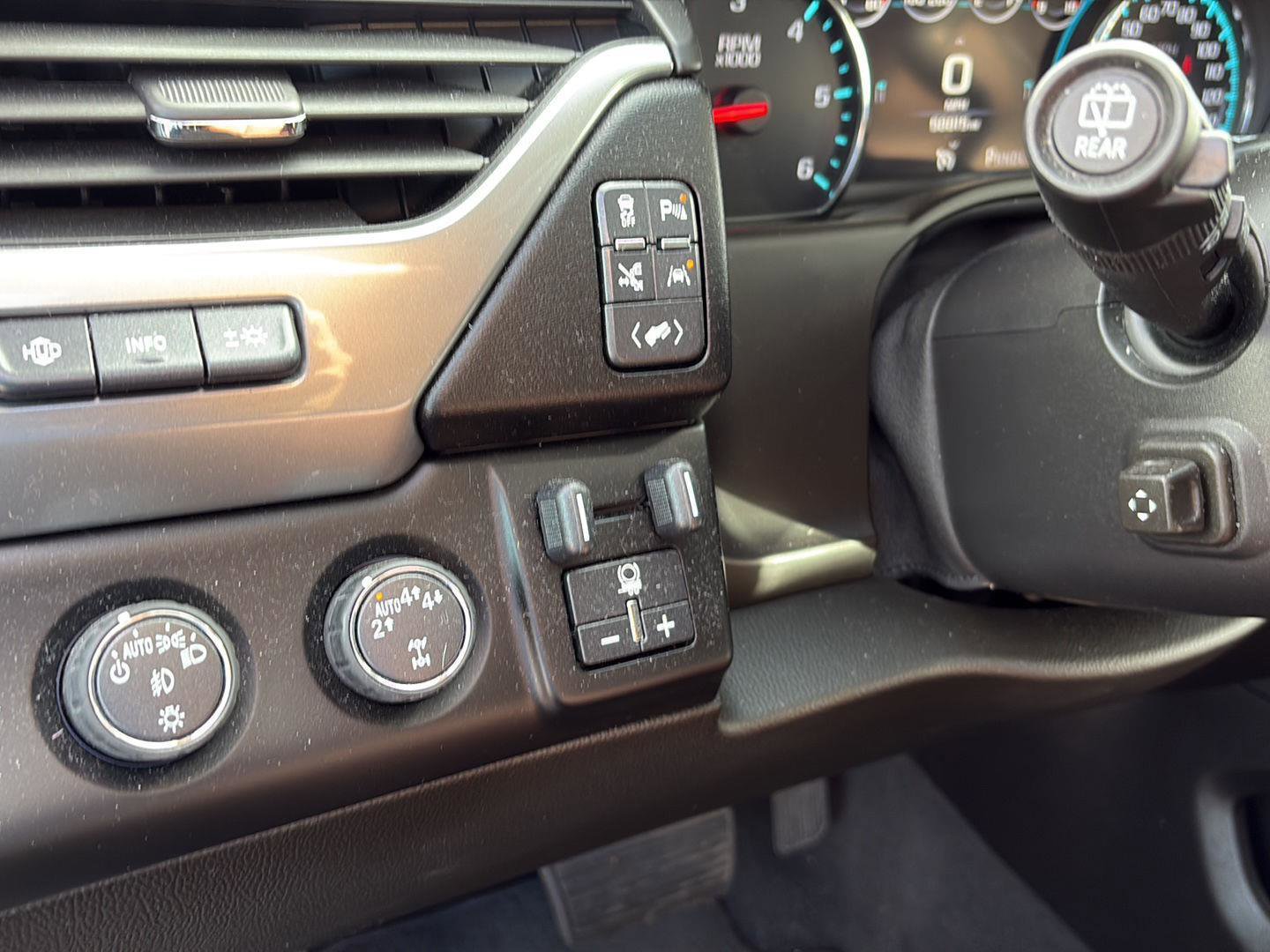 Used 2019 Chevrolet Tahoe Premier w/ Premier Plus Edition image 19