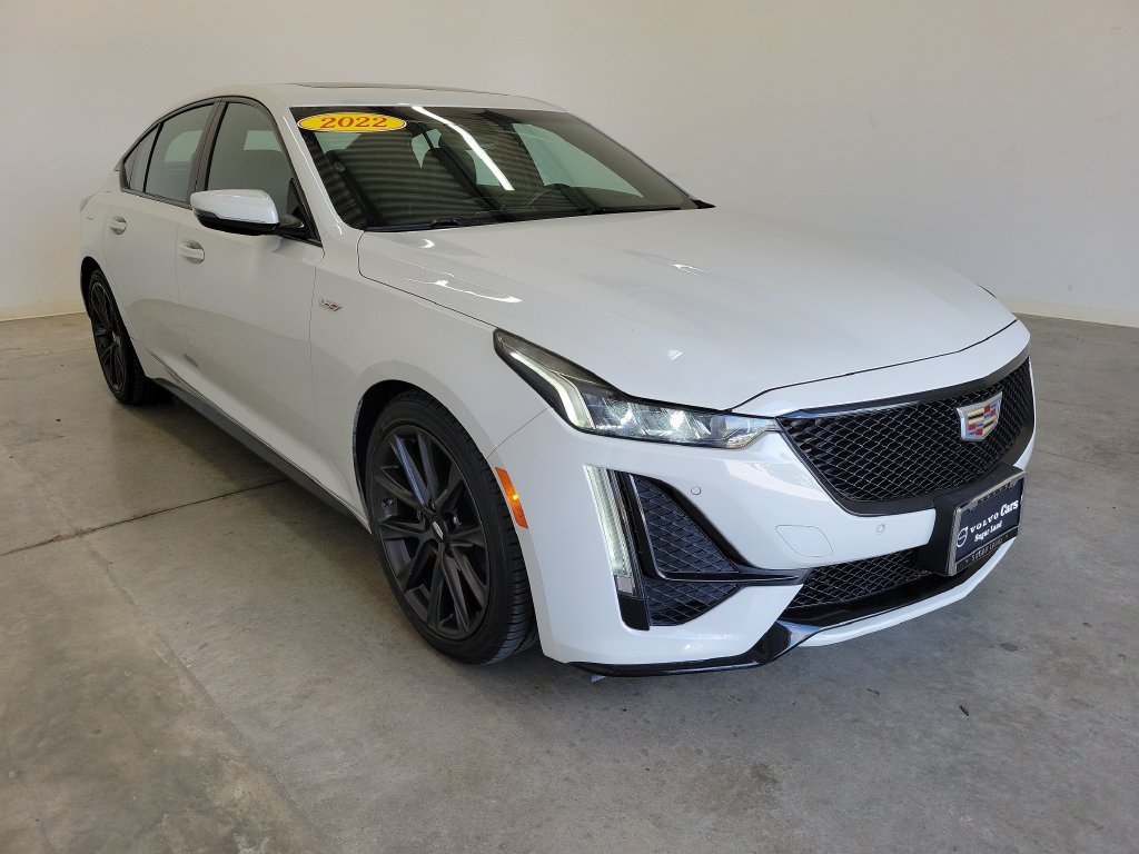 Used 2022 Cadillac CT5 V RWD image 4