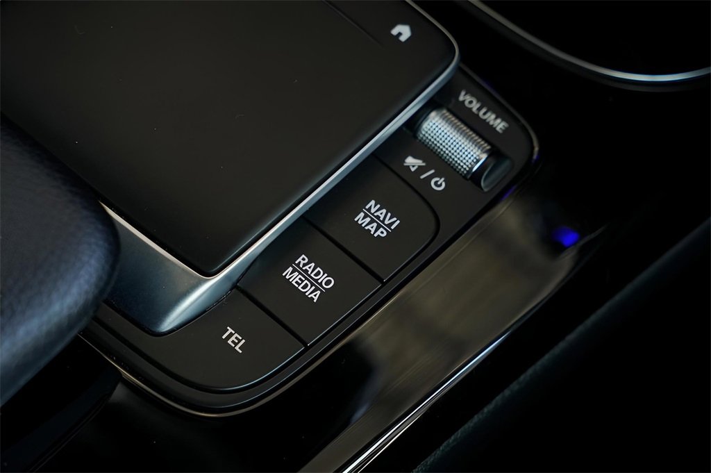 Used 2023 Mercedes-Benz CLA 250 4MATIC image 50